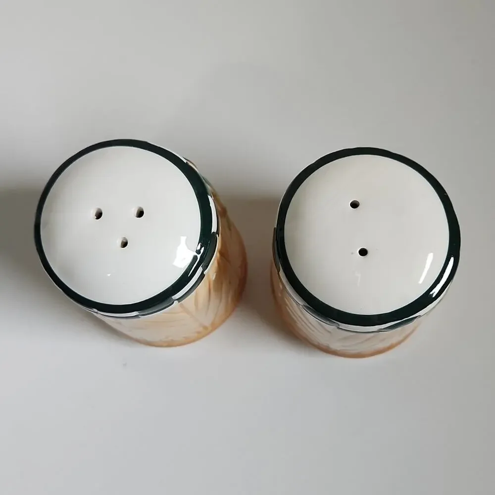 EDC 2004‎ Salt & Pepper Shakers Spoon Rest Apples Checkered Print Country Rustic